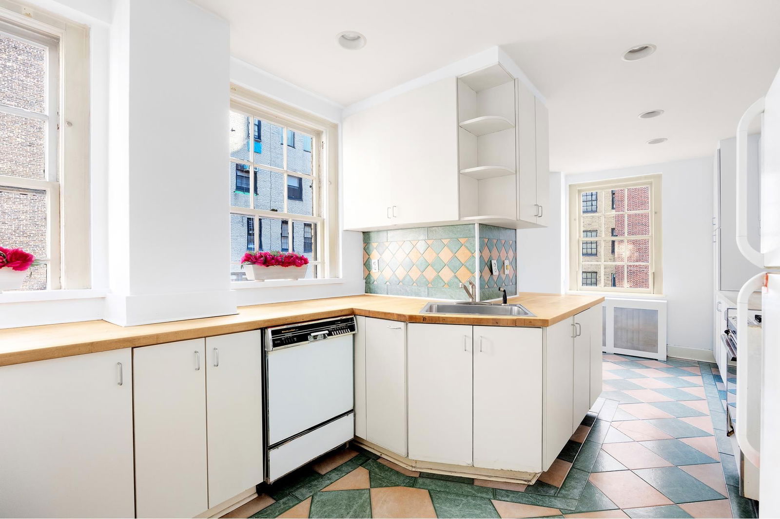 Real estate property located at 1035 PARK #10B, New York, Upper East Side, New York City, NY