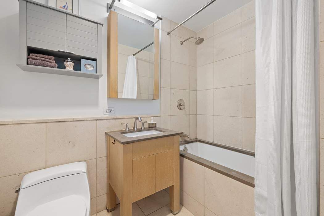 Real estate property located at 350 42nd #18E, New York, Hells Kitchen, New York City, NY