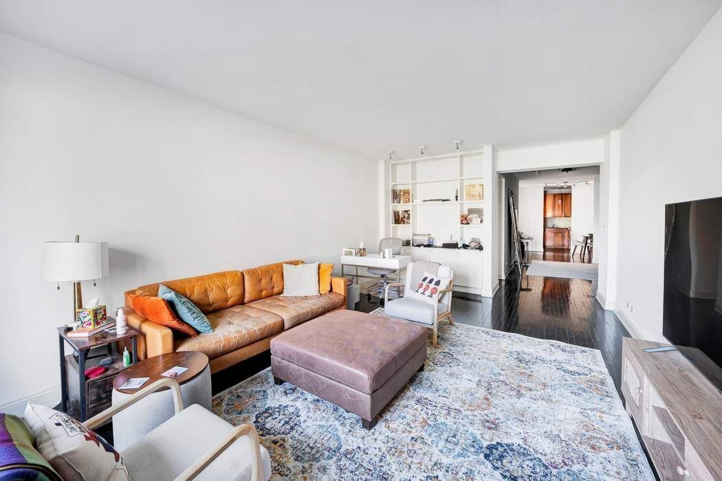 Real estate property located at 520 90th #3A, New York, Yorkville, New York City, NY