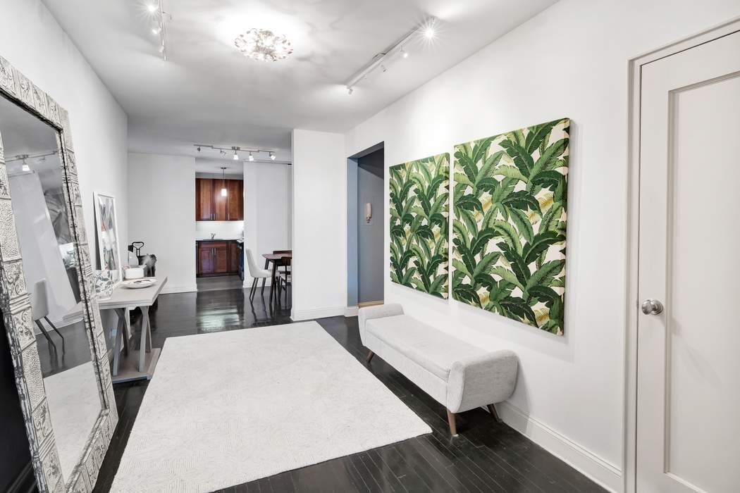 Real estate property located at 520 90th #3A, New York, Yorkville, New York City, NY