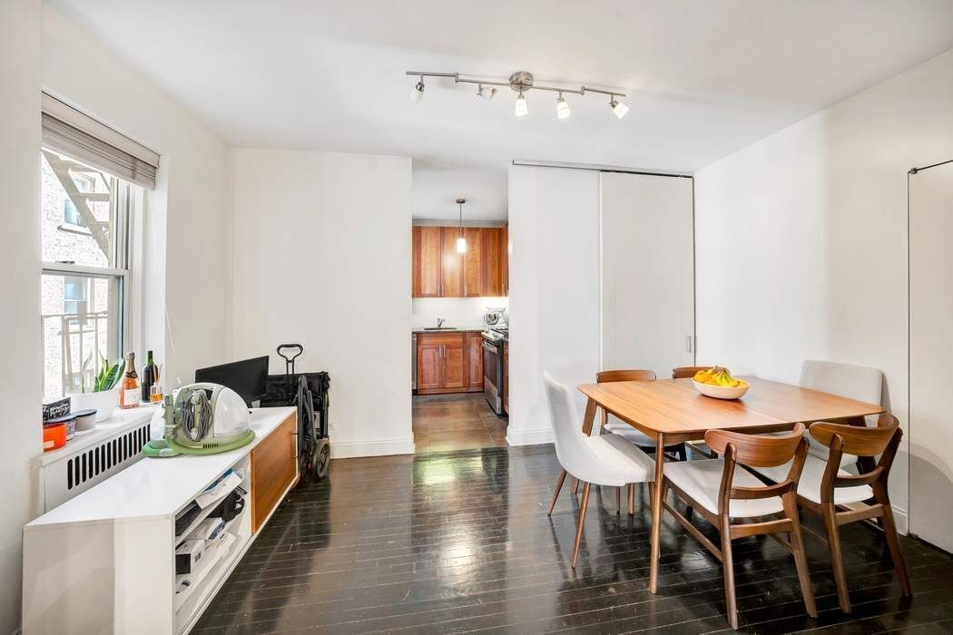 Real estate property located at 520 90th #3A, New York, Yorkville, New York City, NY