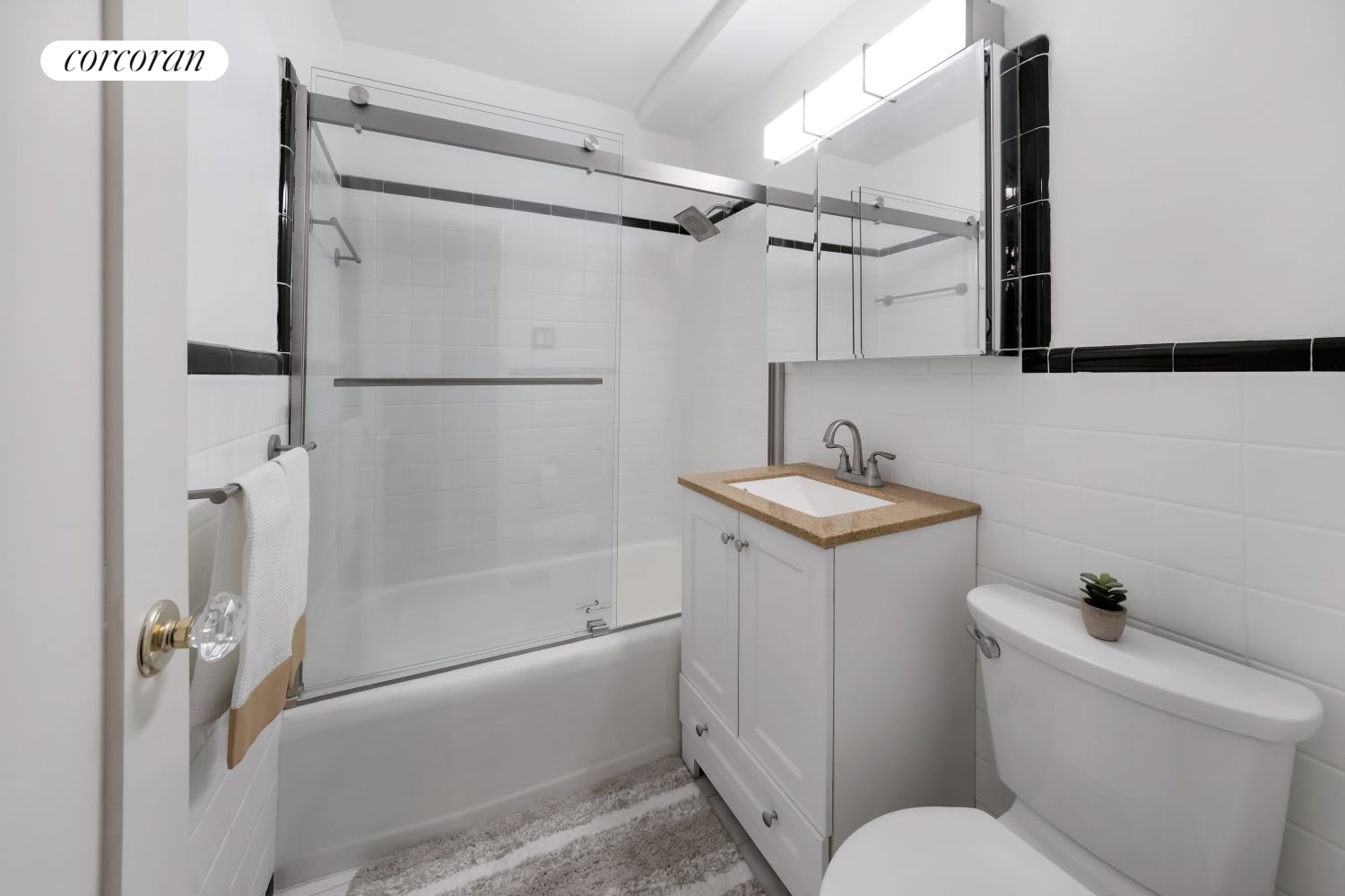 Real estate property located at 233 69TH #6A, New York, Lenox Hill, New York City, NY