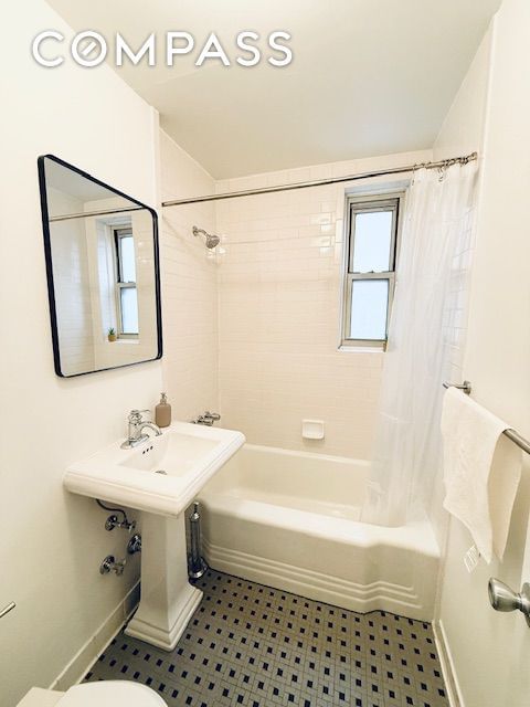 Real estate property located at 221 McDonald #2R, Kings, Windsor Terrace, New York City, NY