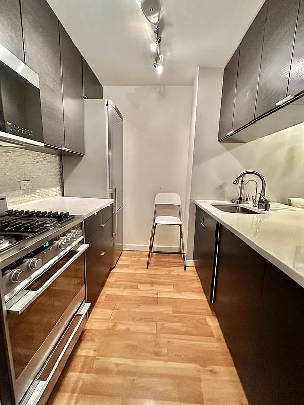 Real estate property located at 200 RECTOR #14L, New York, Battery Park City, New York City, NY