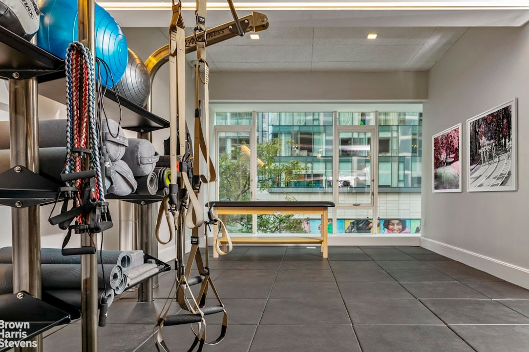 Real estate property located at 1289 LEXINGTON #12A, New York, Carnegie Hill, New York City, NY