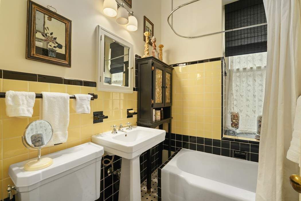 Real estate property located at 550 Park #16AE, New York, Lenox Hill, New York City, NY