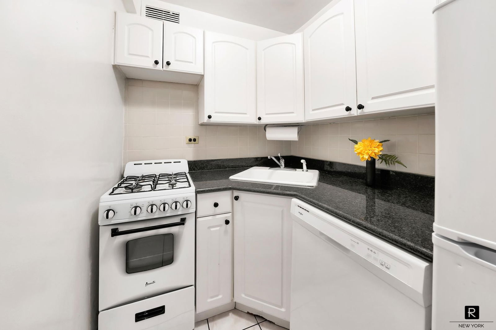 Real estate property located at 330 49th #2-A, New York, Turtle Bay, New York City, NY