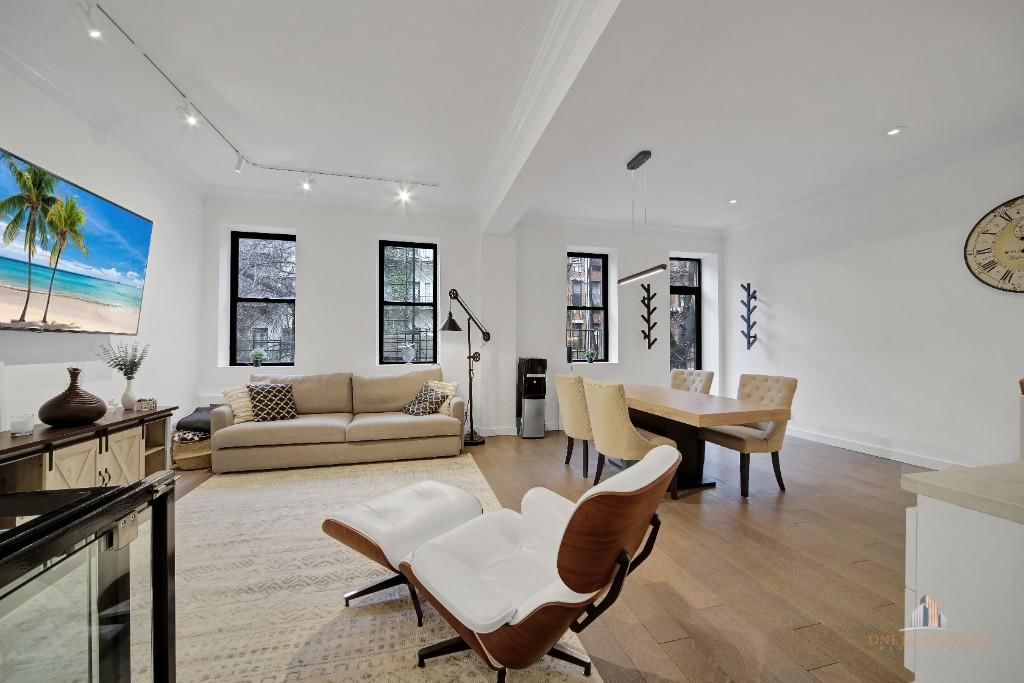 Real estate property located at 418 83rd #1B, New York, Upper East Side, New York City, NY