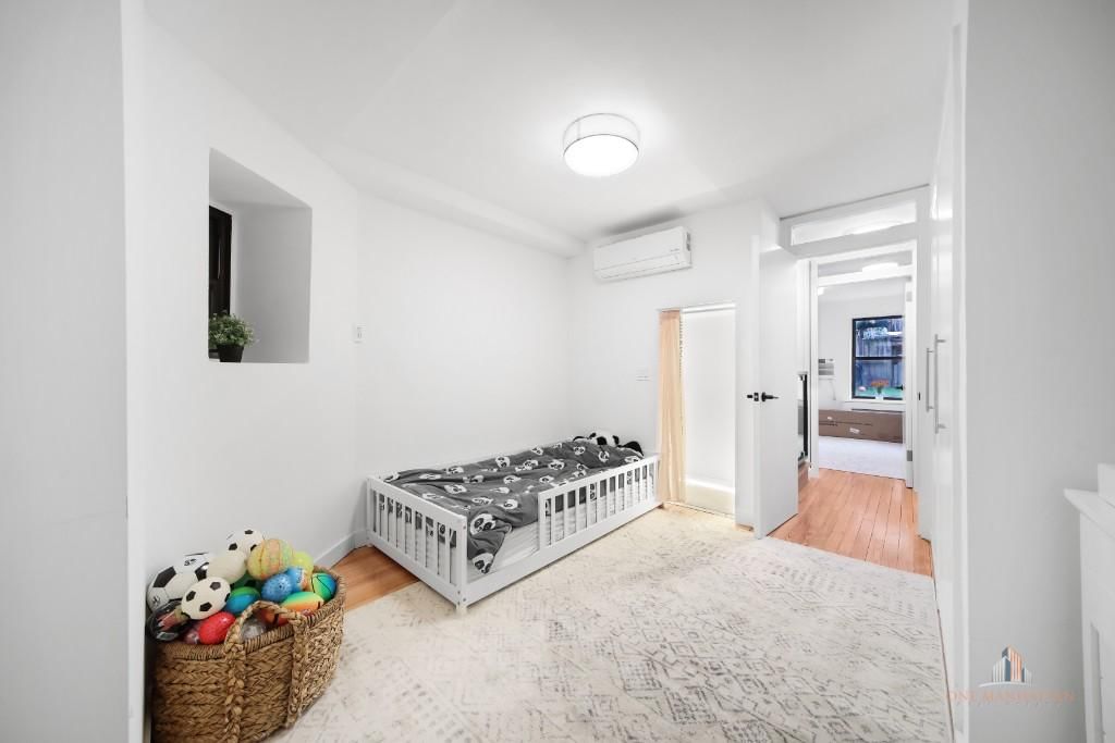 Real estate property located at 418 83rd #1B, New York, Upper East Side, New York City, NY