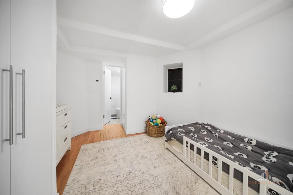 Real estate property located at 418 83rd #1B, New York, Upper East Side, New York City, NY