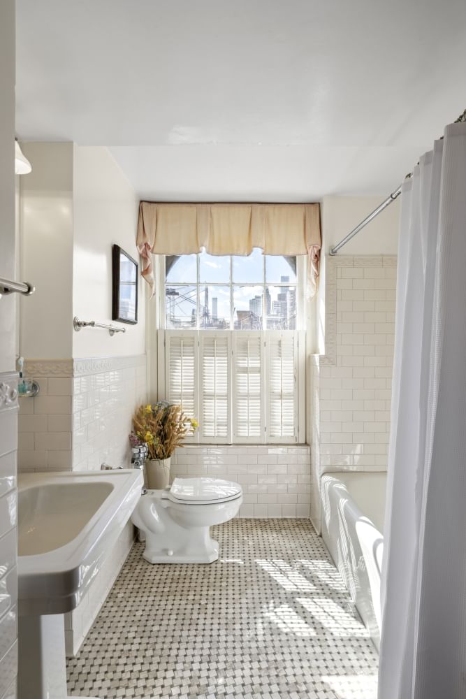 Real estate property located at 333 68TH PENTHOUSE, New York, Lenox Hill, New York City, NY