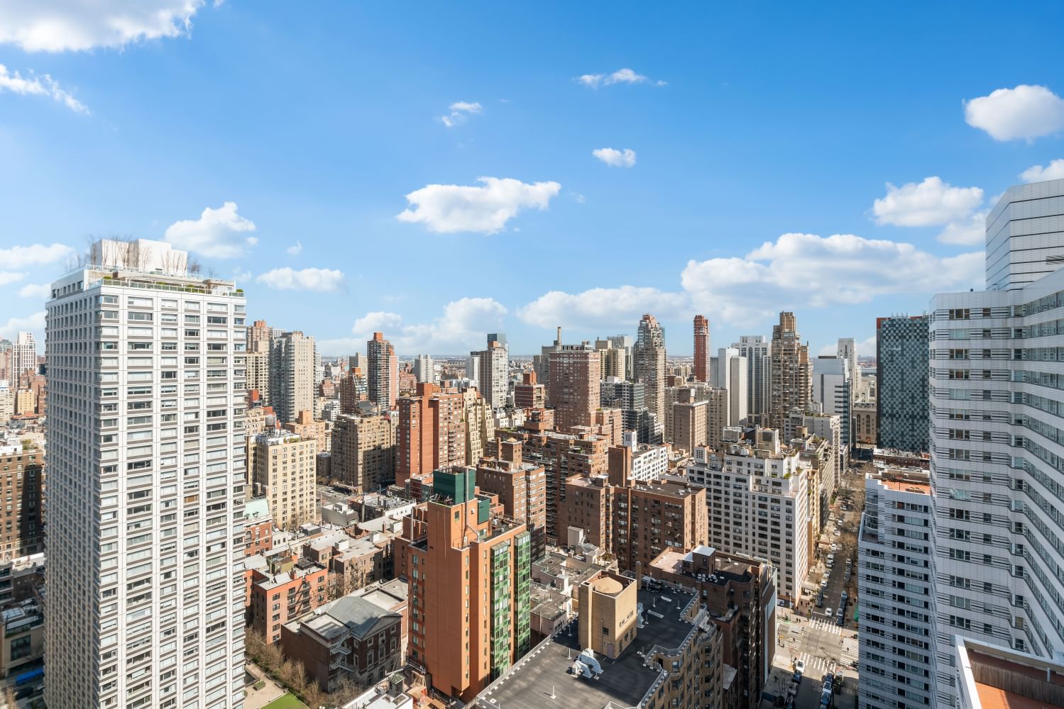 Real estate property located at 200 69TH #29B, New York, Lenox Hill, New York City, NY