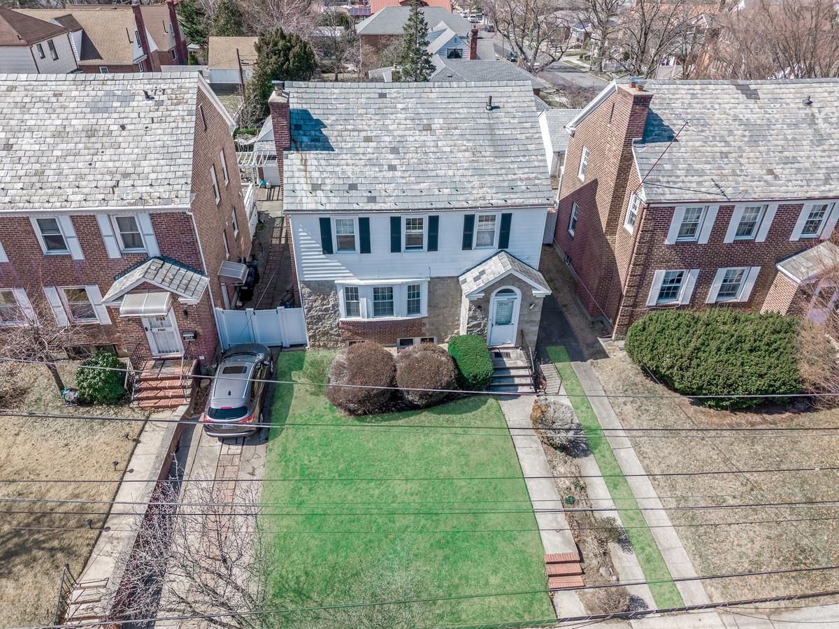 Real estate property located at 27-06 154th, Queens, Whitestone, New York City, NY