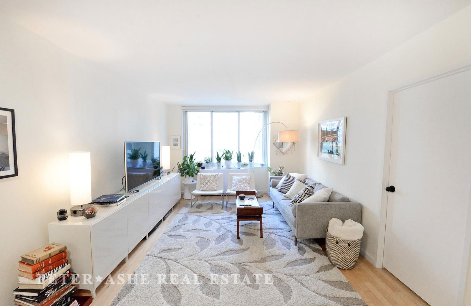 Real estate property located at 220 65th #8-J, New York, Upper East Side, New York City, NY