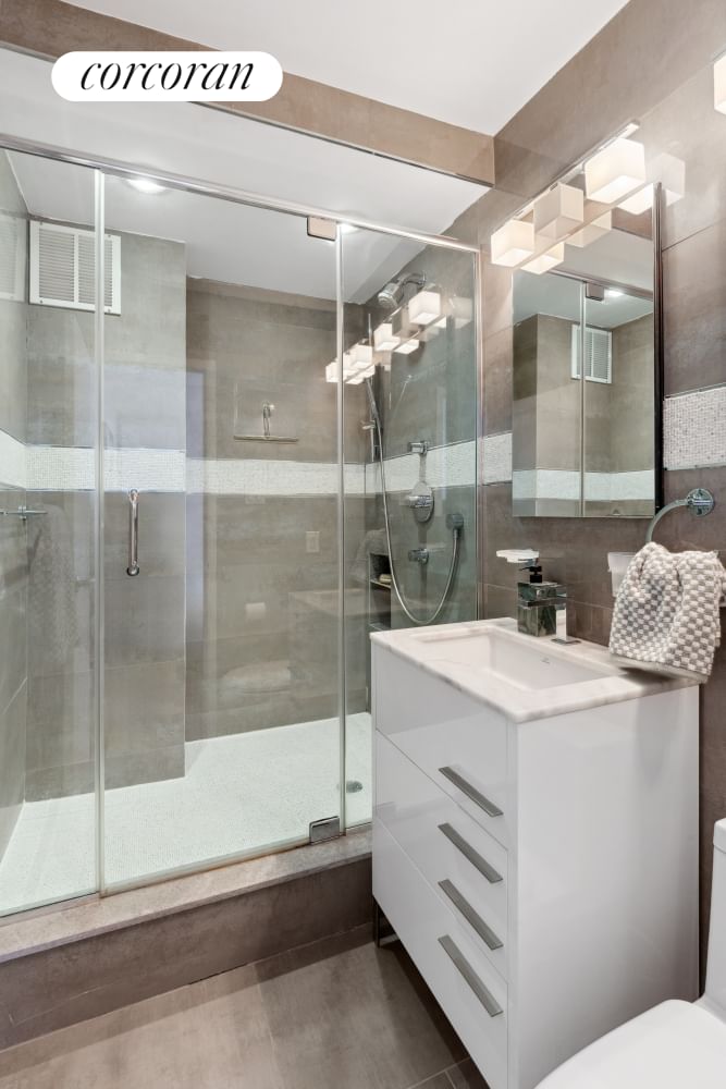 Real estate property located at 115 87TH #26B, New York, Carnegie Hill, New York City, NY