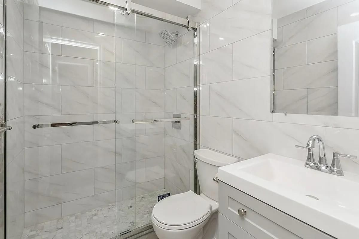 Real estate property located at 9729 4TH B3, Kings, Fort Hamilton, New York City, NY