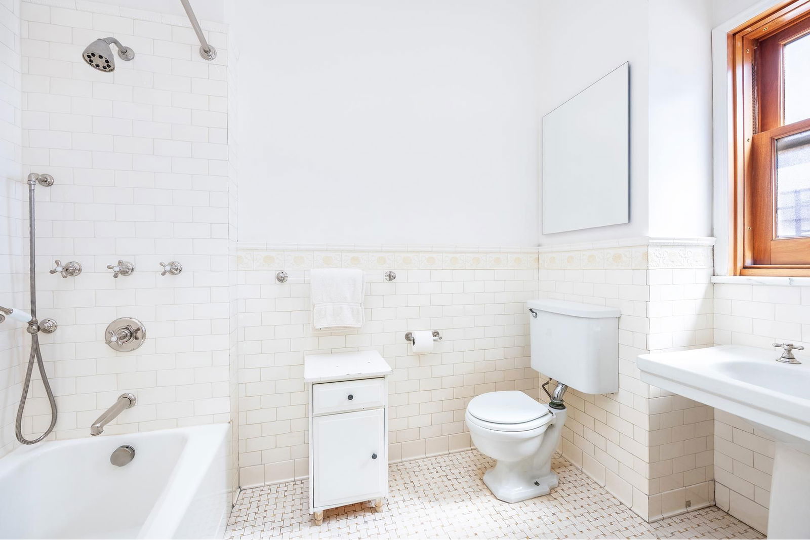 Real estate property located at 171 71ST #8CE, New York, Lincoln Square, New York City, NY
