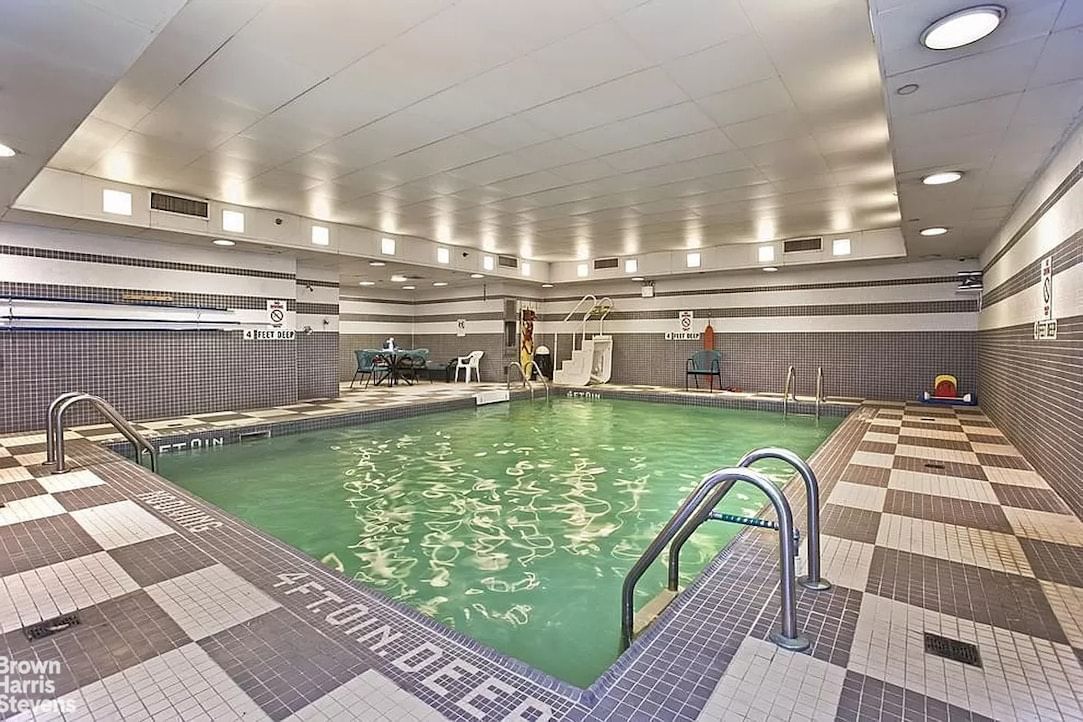 Real estate property located at 300 85TH #2202, New York, Yorkville, New York City, NY