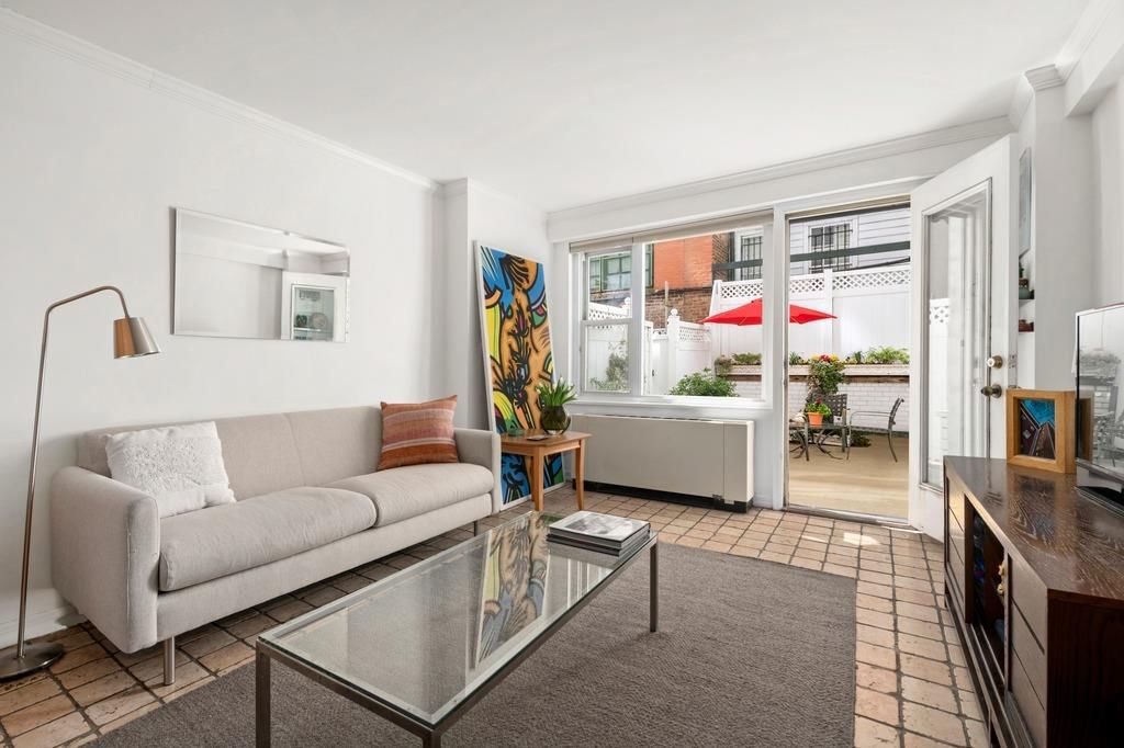 Real estate property located at 400 77th #1-H, New York, Upper East Side, New York City, NY