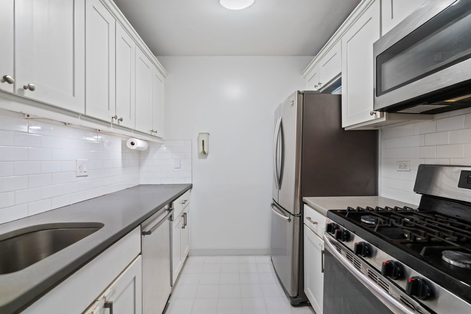 Real estate property located at 2 End #9H, New York, Battery Park, New York City, NY