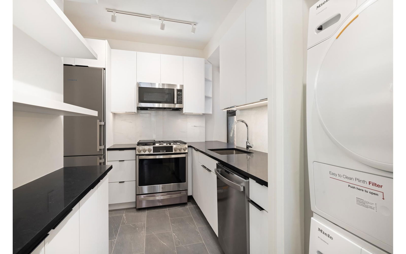 Real estate property located at 205 78TH #17H, New York, Lenox Hill, New York City, NY