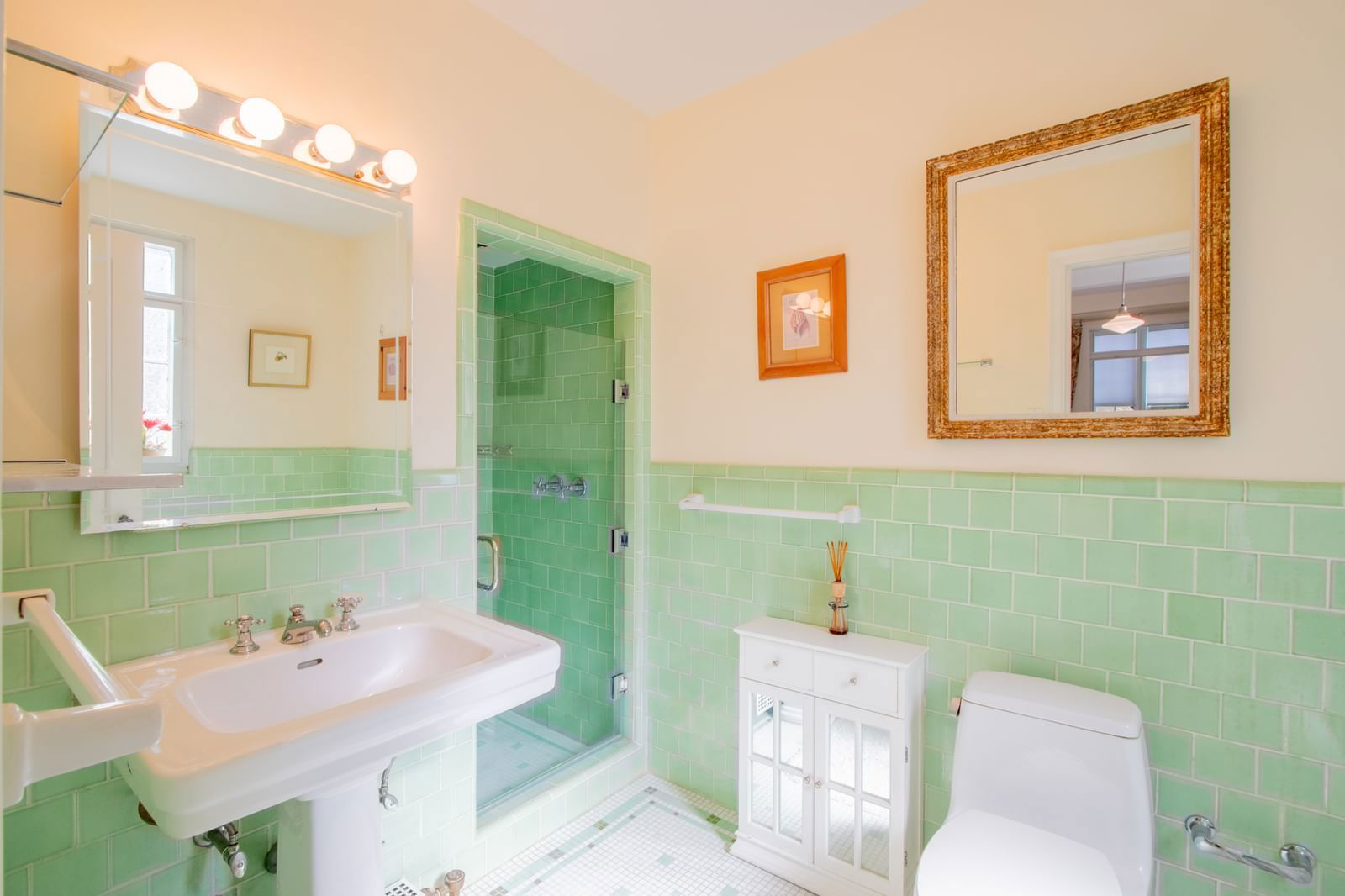 Real estate property located at 10 Holder #2B, Queens, Forest Hills, New York City, NY