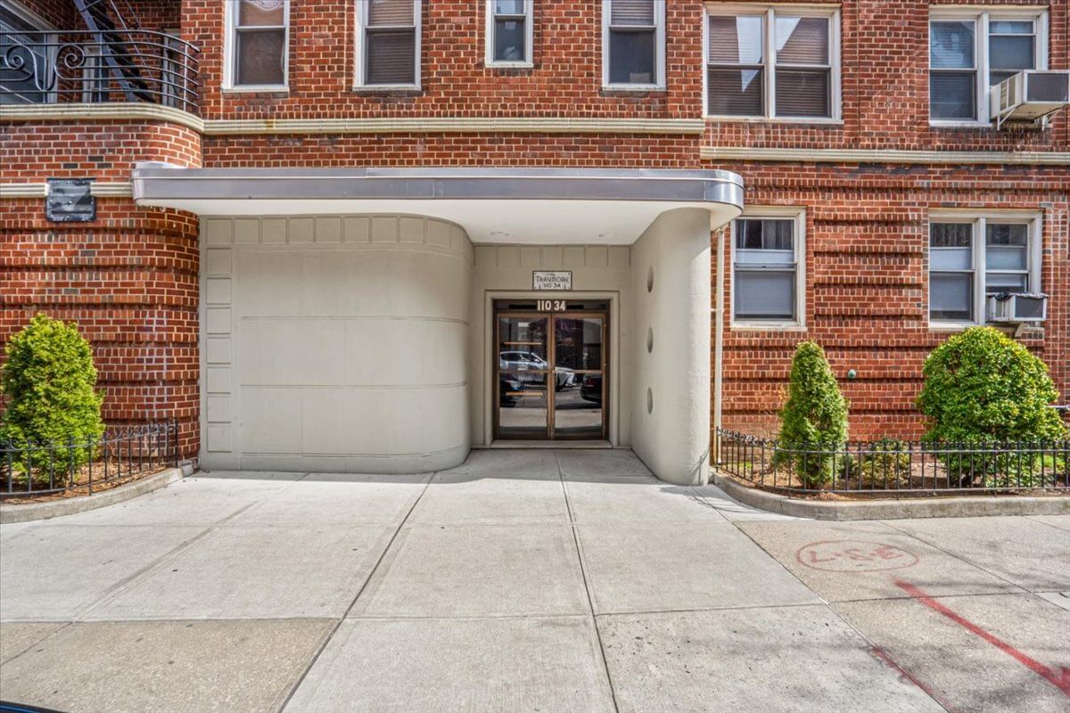 Real estate property located at 110-34 73rd #6J, Queens, Forest Hills, New York City, NY
