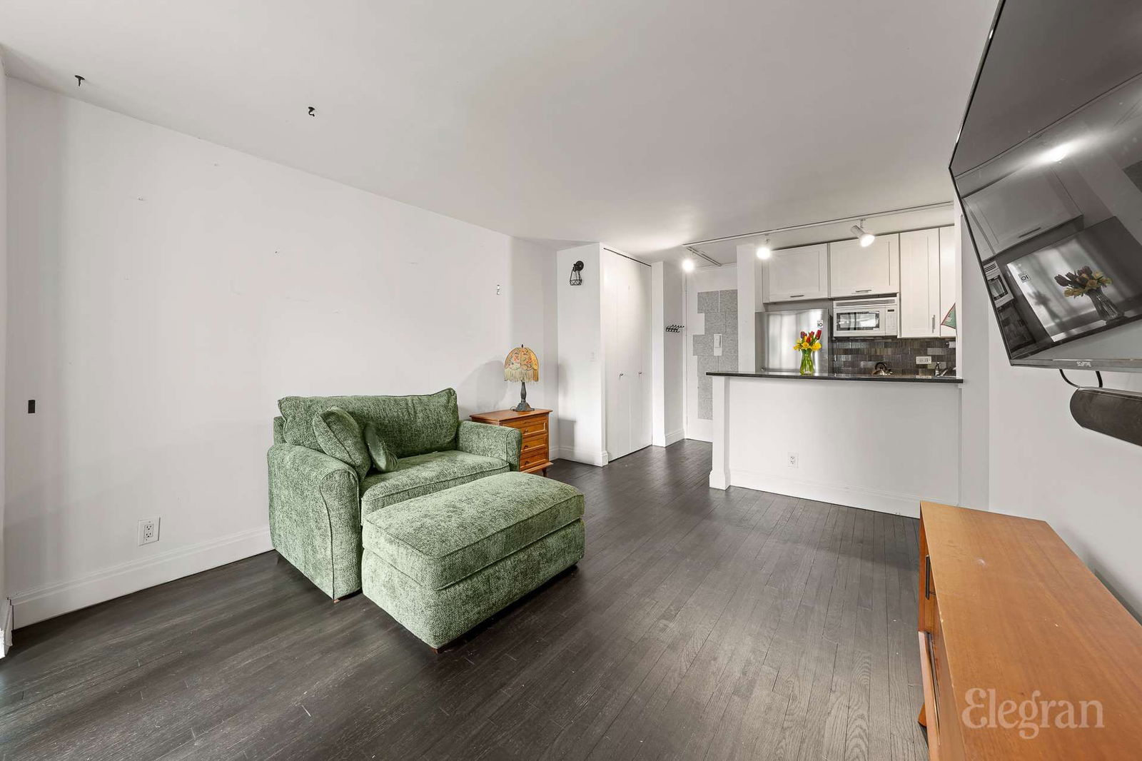 Real estate property located at 343 74th #5F, New York, Upper East Side, New York City, NY