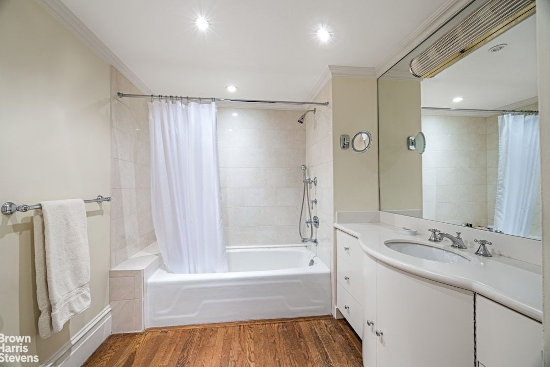 Real estate property located at 166 74TH, New York, Lenox Hill, New York City, NY