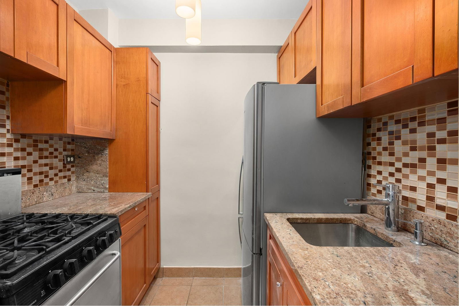 Real estate property located at 166 61ST #4D, New York, Lenox Hill, New York City, NY
