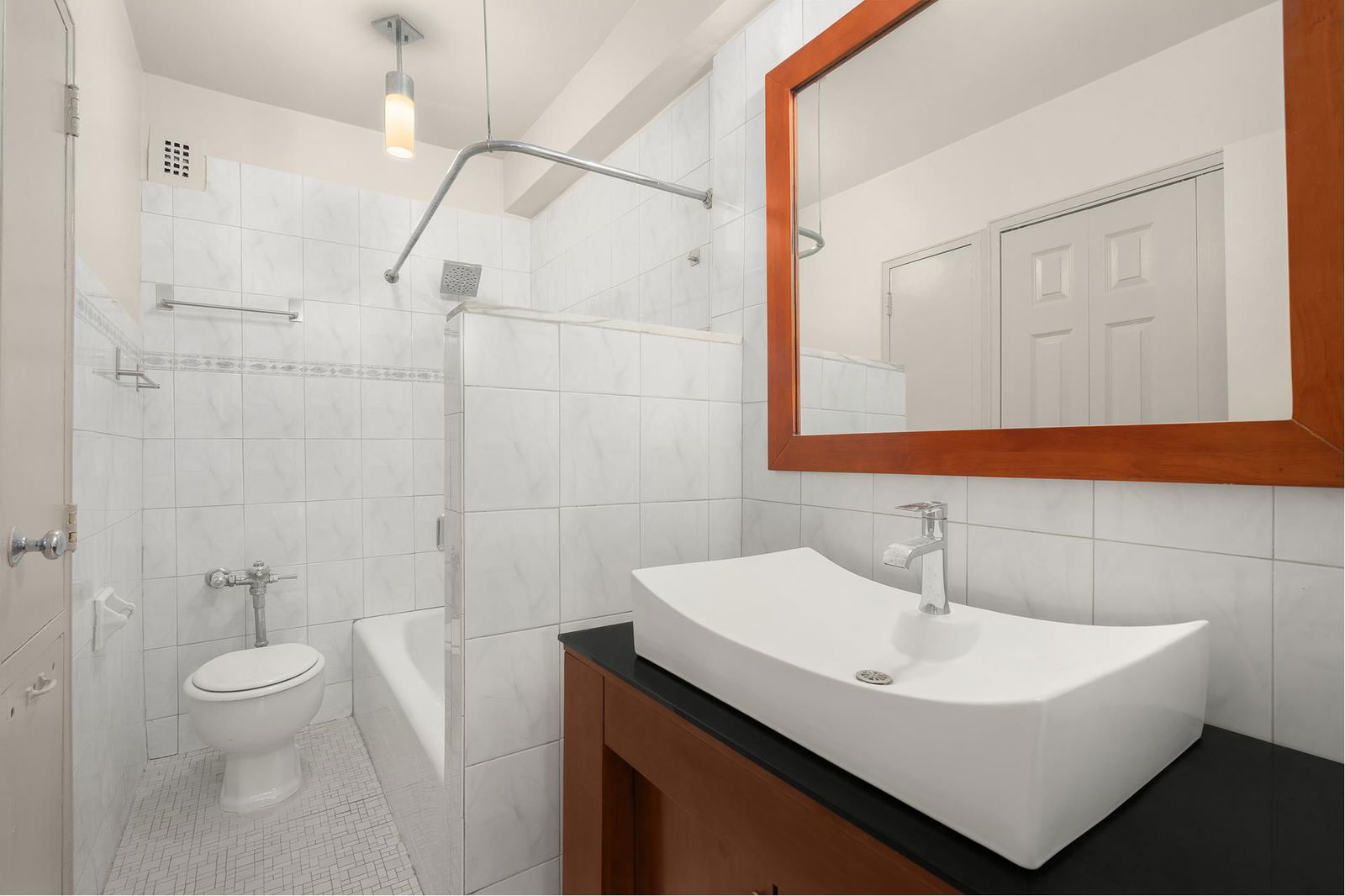 Real estate property located at 166 61ST #4D, New York, Lenox Hill, New York City, NY