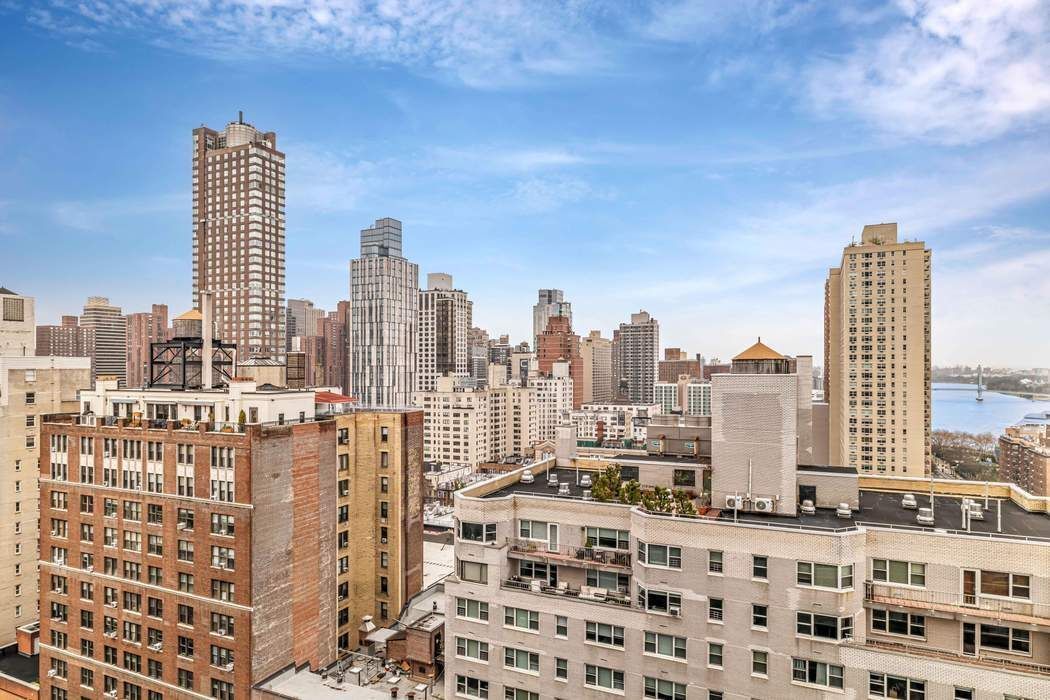 Real estate property located at 444 86th #21J, New York, Yorkville, New York City, NY