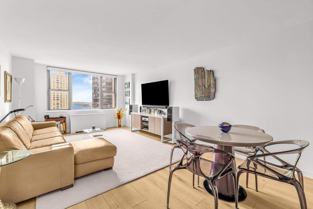 Real estate property located at 444 86th #21J, New York, Yorkville, New York City, NY