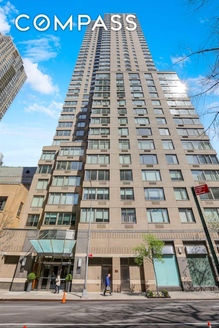 Real estate property located at 2 Columbus #17C, New York, Upper West Side, New York City, NY