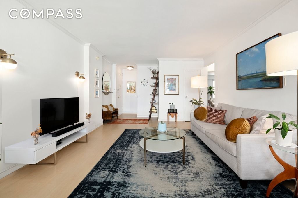 Real estate property located at 120 90th #8C, New York, Upper East Side, New York City, NY
