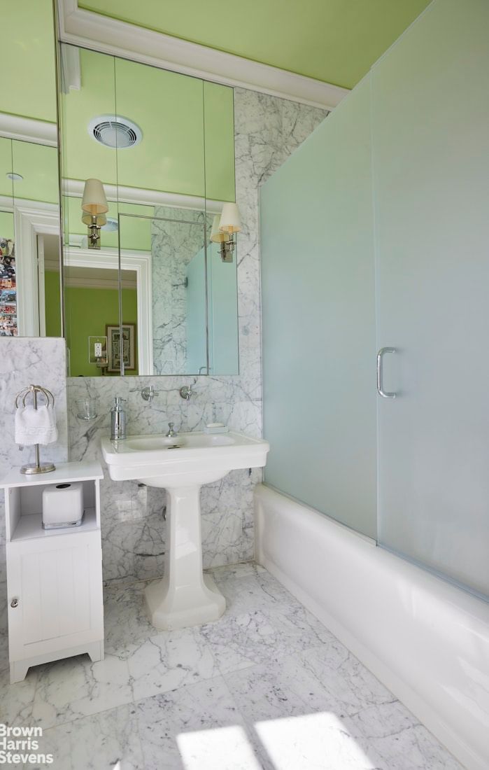 Real estate property located at 3 77TH #15B, New York, Lenox Hill, New York City, NY