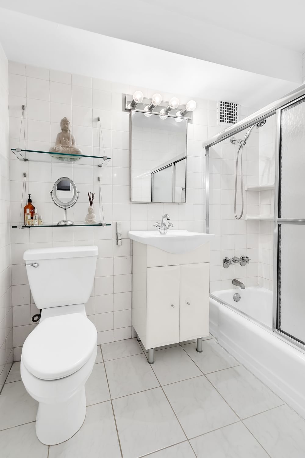 Real estate property located at 401 65th #12J, New York, Lenox Hill, New York City, NY