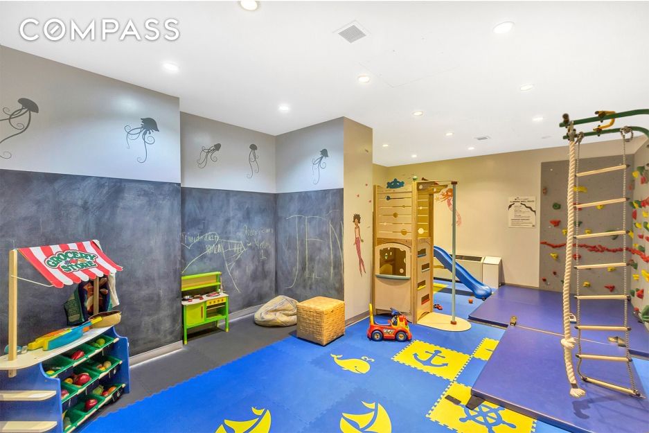 Real estate property located at 99 John #522, New York, Financial District, New York City, NY
