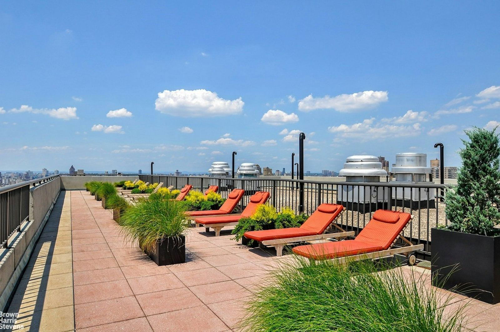 Real estate property located at 301 79TH #21P, New York, Yorkville, New York City, NY