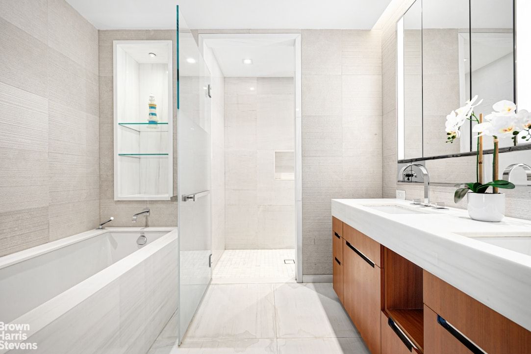 Real estate property located at 1 END #11L, New York, Lincoln Square, New York City, NY