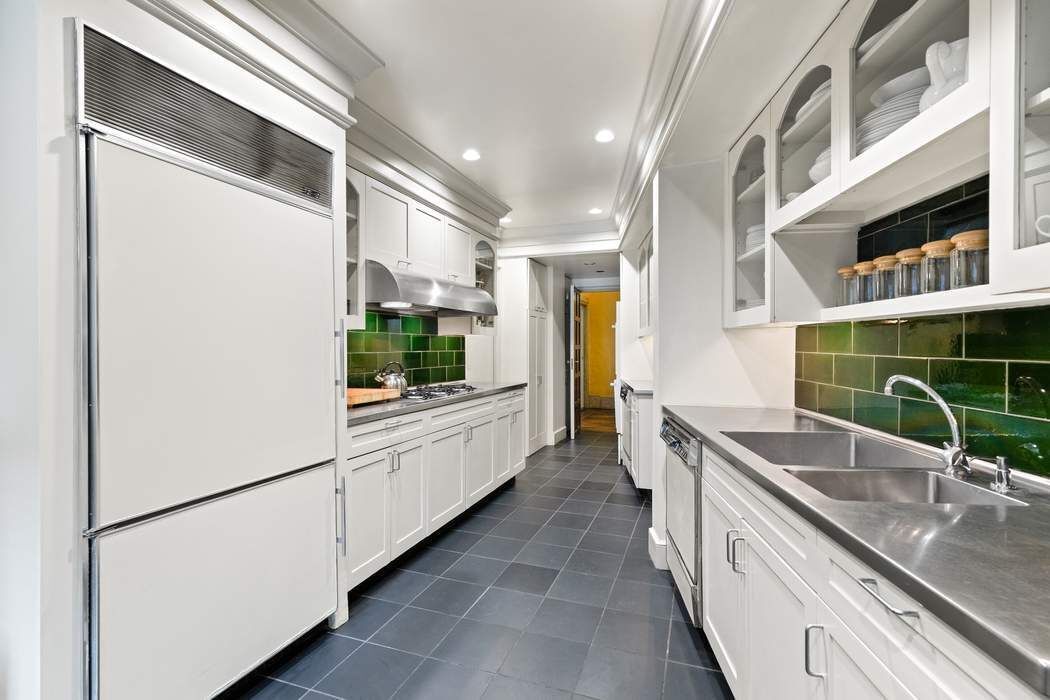 Real estate property located at 983 Park #3B, New York, Upper East Side, New York City, NY