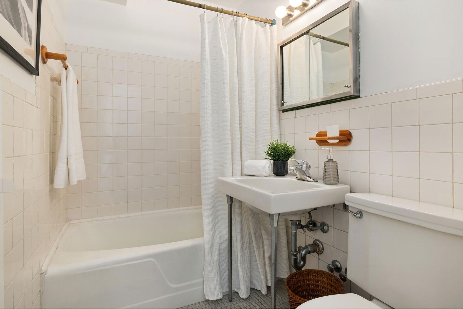 Real estate property located at 201 66TH #20HK, New York, Lenox Hill, New York City, NY