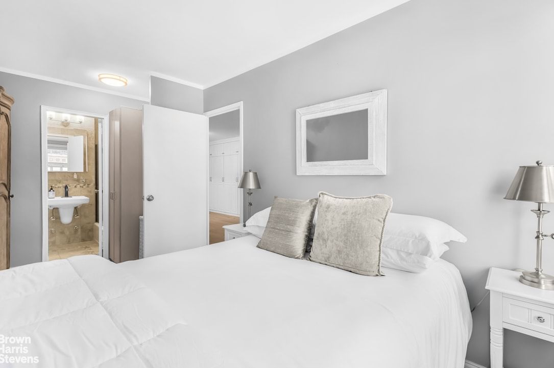 Real estate property located at 520 72ND #9C, New York, Lenox Hill, New York City, NY
