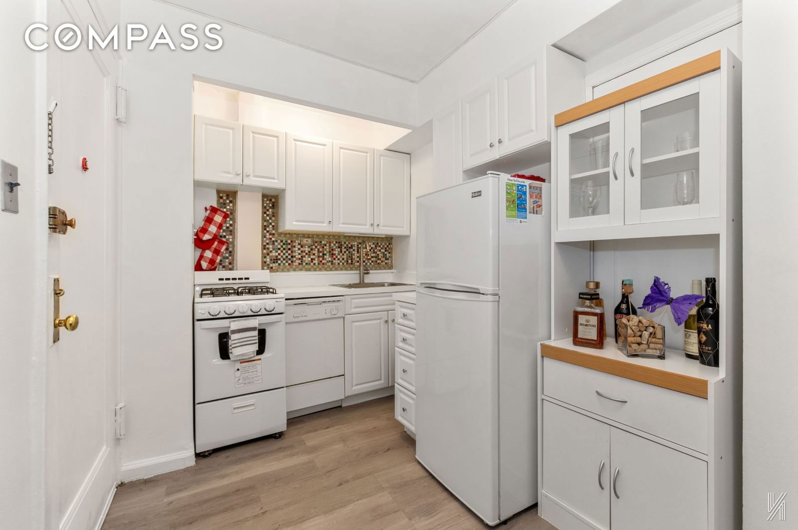 Real estate property located at 39-30 52nd #5E, Queens, Woodside, New York City, NY