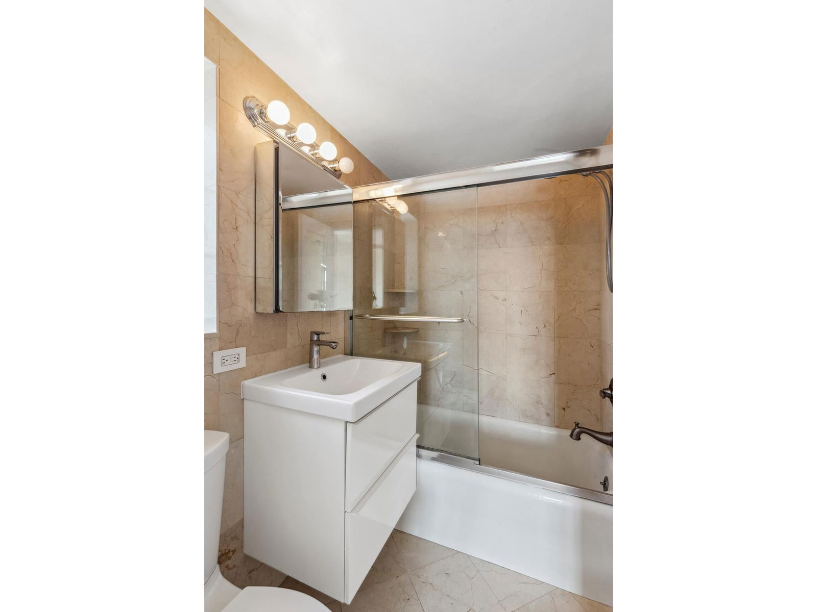 Real estate property located at 5 TUDOR CITY #425, New York, Murray Hill, New York City, NY
