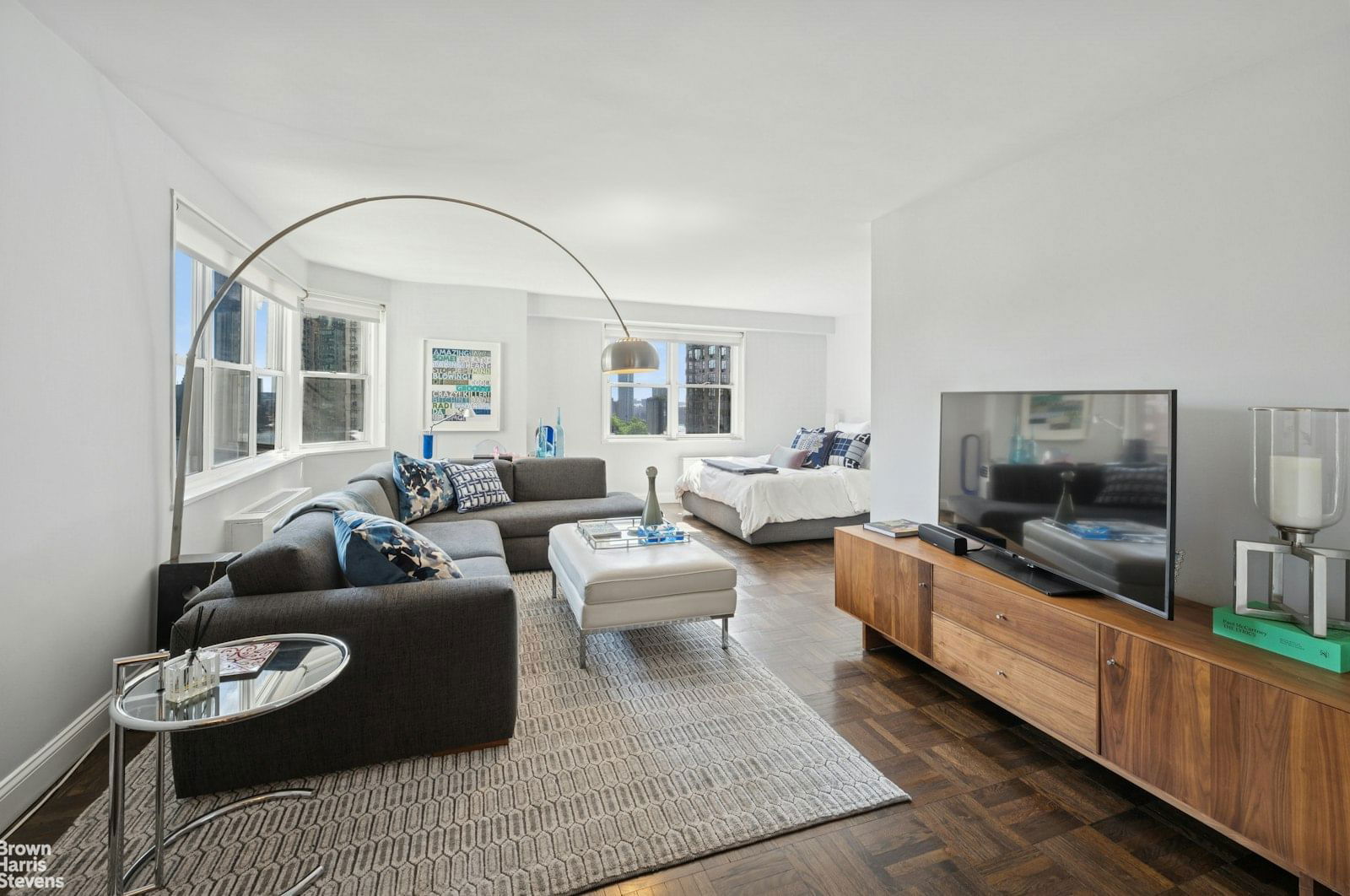 Real estate property located at 300 40TH #24H, New York, Murray Hill, New York City, NY