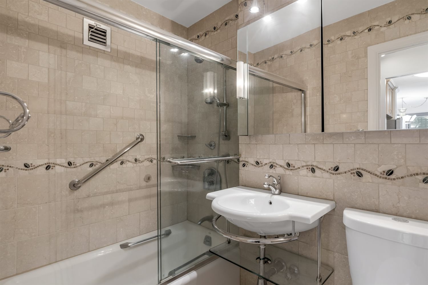 Real estate property located at 360 72ND C2405, New York, Lenox Hill, New York City, NY