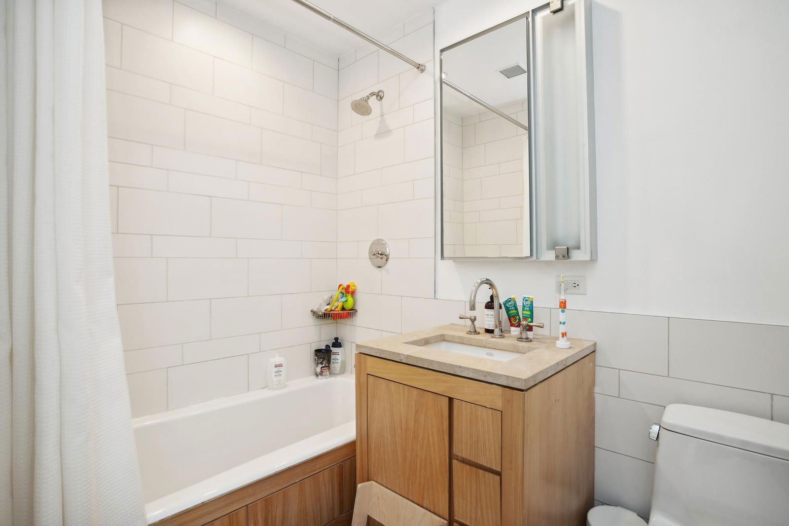 Real estate property located at 450 83RD #14D, New York, Yorkville, New York City, NY