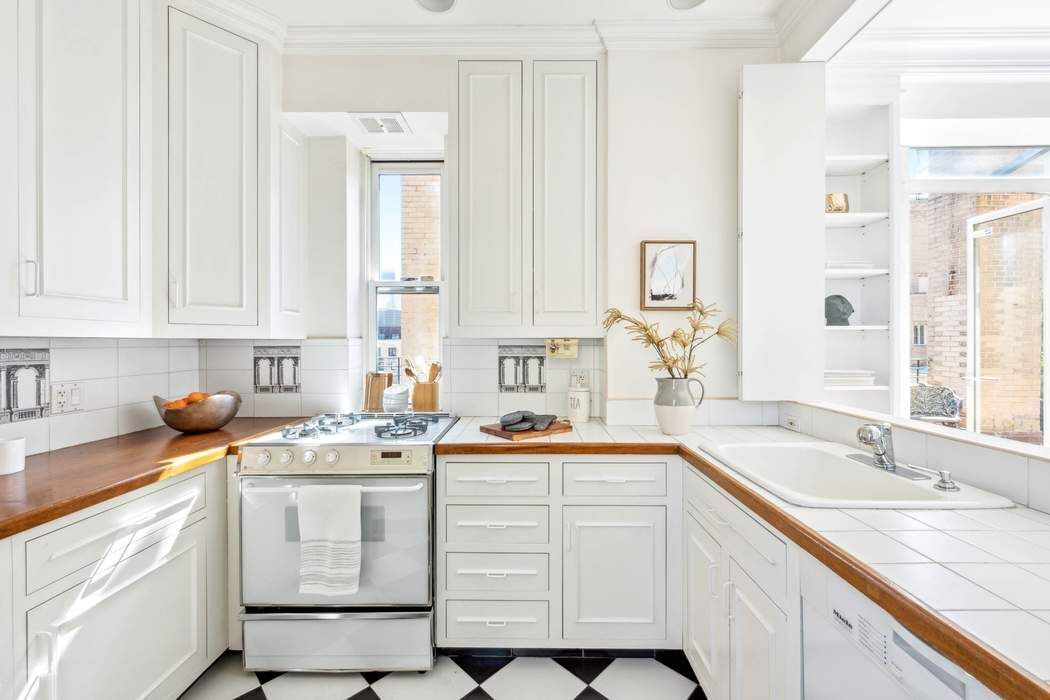 Real estate property located at 4 70th PH, New York, Lenox Hill, New York City, NY