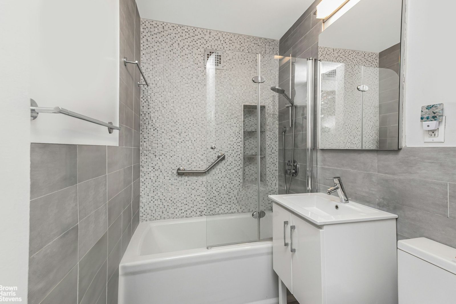 Real estate property located at 3135 JOHNSON #11A, Bronx, Spuyten Duyvil, New York City, NY